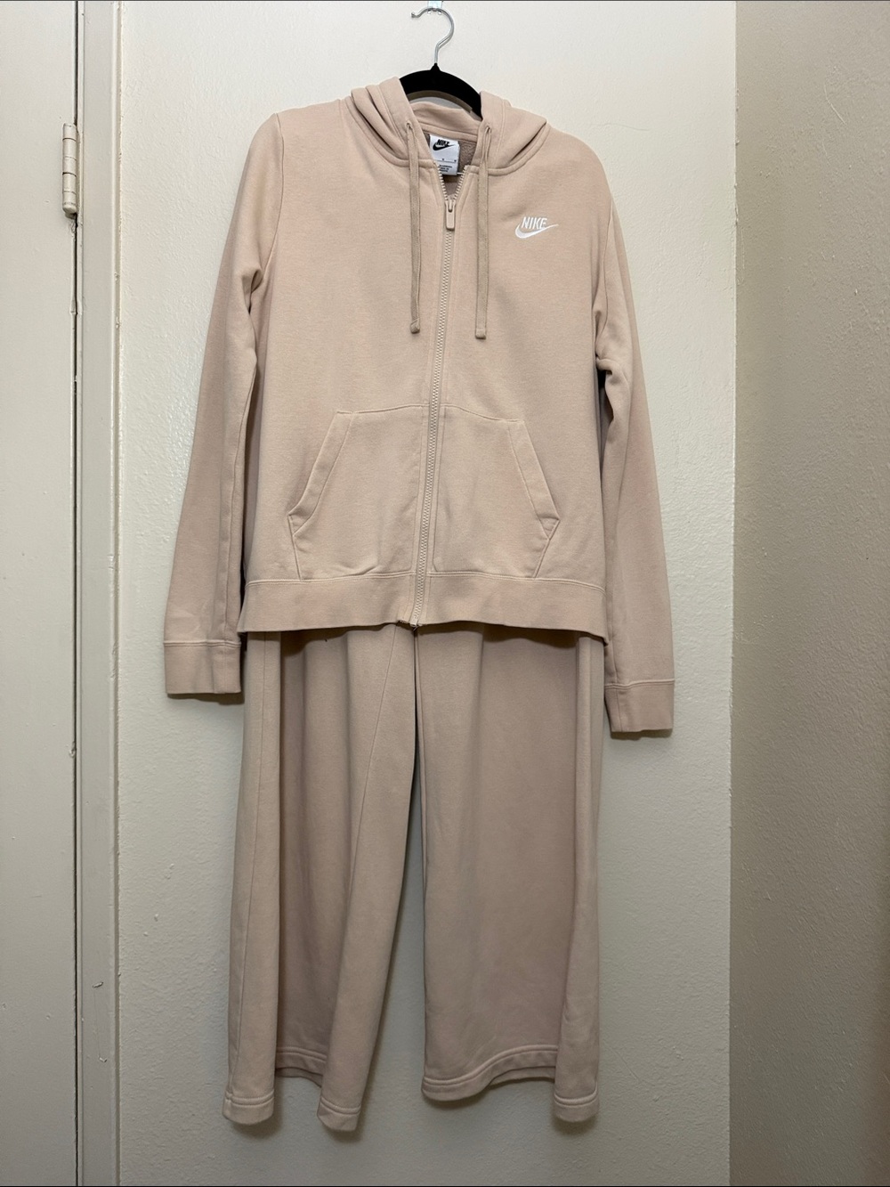 Nike Womens Light Beige Zip-Up Hoodie Wide Leg Joggers Set